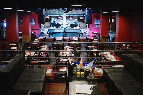 Shout House Dueling Pianos